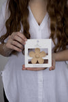 Claw Clip -- Flower - Beige