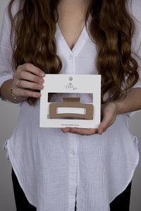 Claw Clip -- Medium Elongated Rectangle - Biscuit