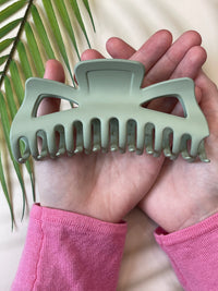 Claw Clip - Jumbo - Cut Out Bow - Pastel - Sage Green
