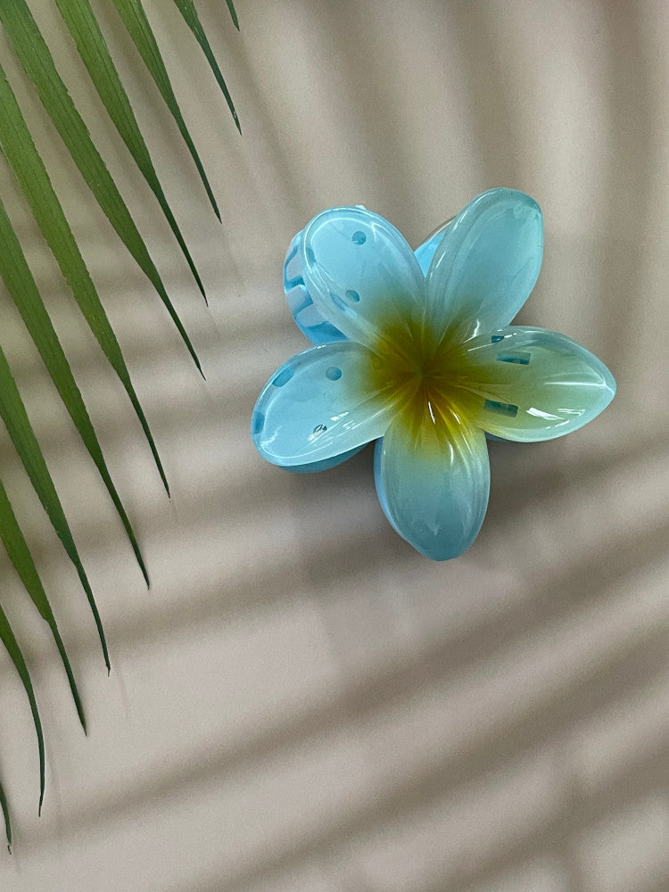 Flower Design Hair Claw | Summer hair accessories, Flower hair clips, Hair  claw