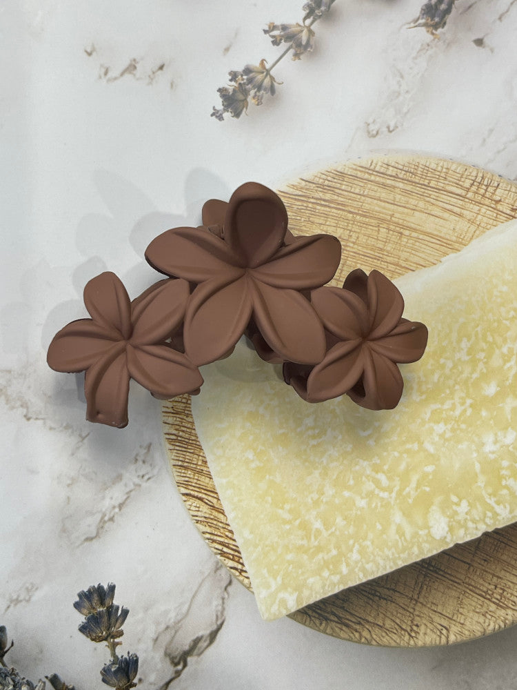 Claw Clip - Frangipani Flower Trio - Tiramisu