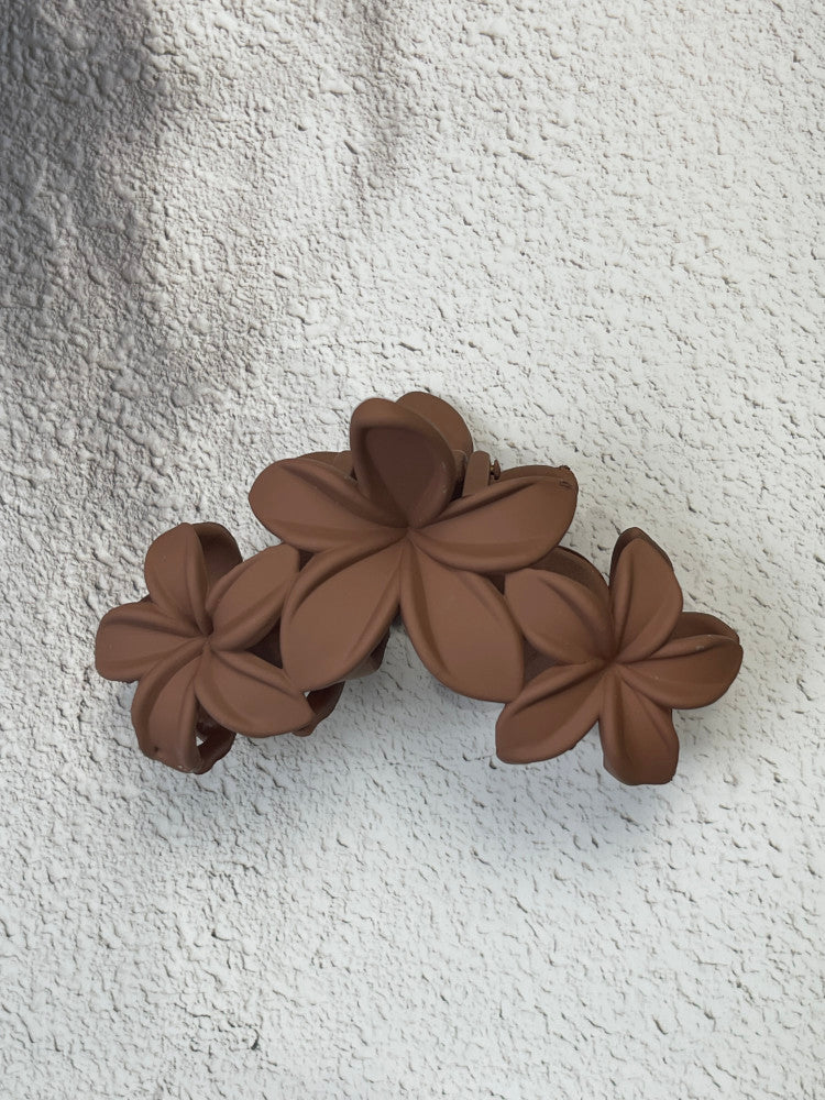 Claw Clip - Frangipani Flower Trio - Tiramisu