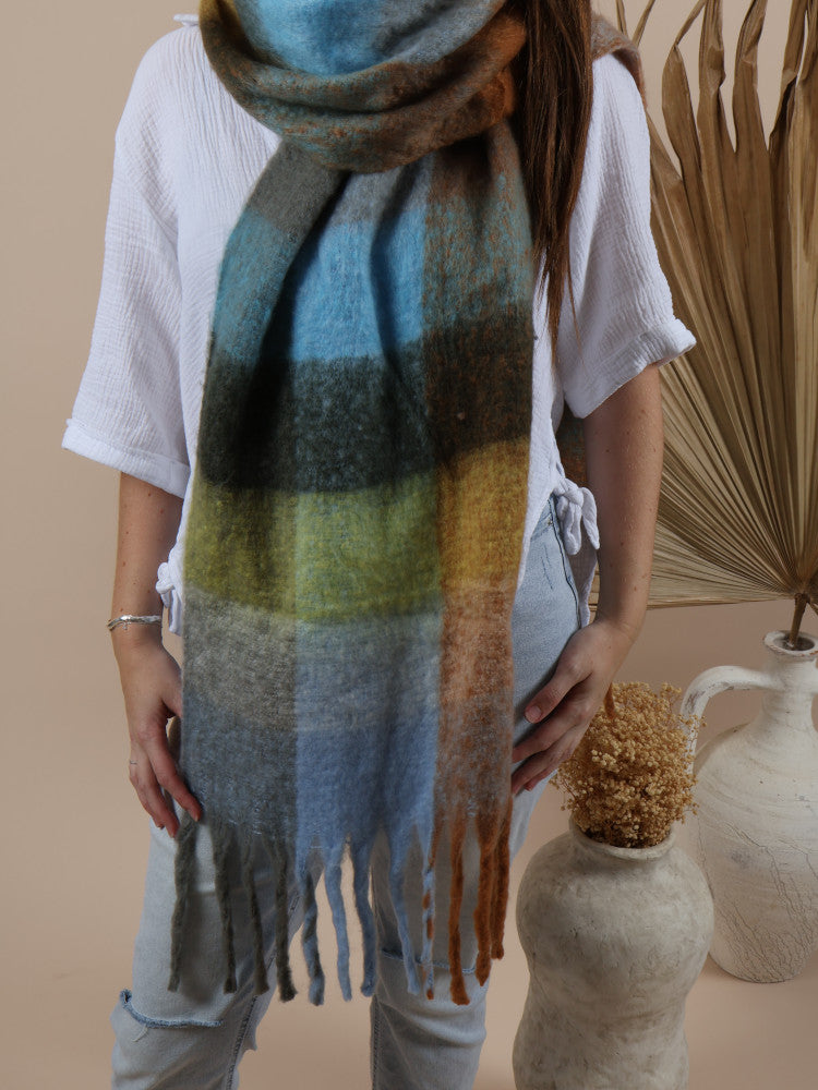 Fluffy Oversized Scarf - Alaska - Pond