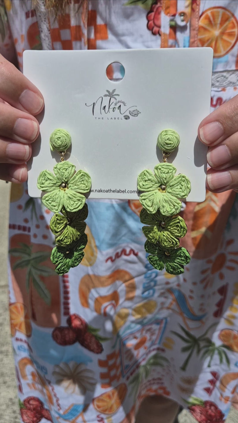 Flower Trio Raffia Earrings - Green