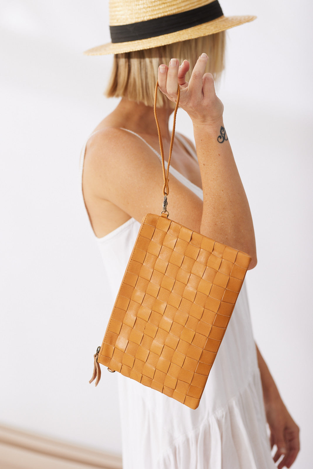 Sanur Woven Crossbody Bag - Tan